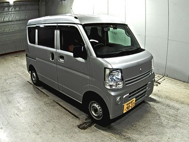 7084 MITSUBISHI MINICAB VAN DS17V 2018 г. (LAA Okayama)